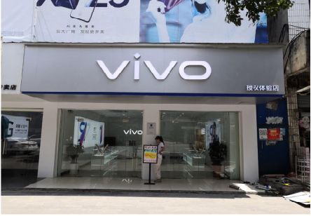 利川}做一个门店面广告招牌需要多少钱？